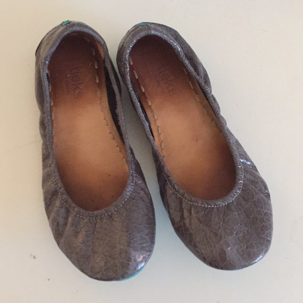 Tieks silver flats